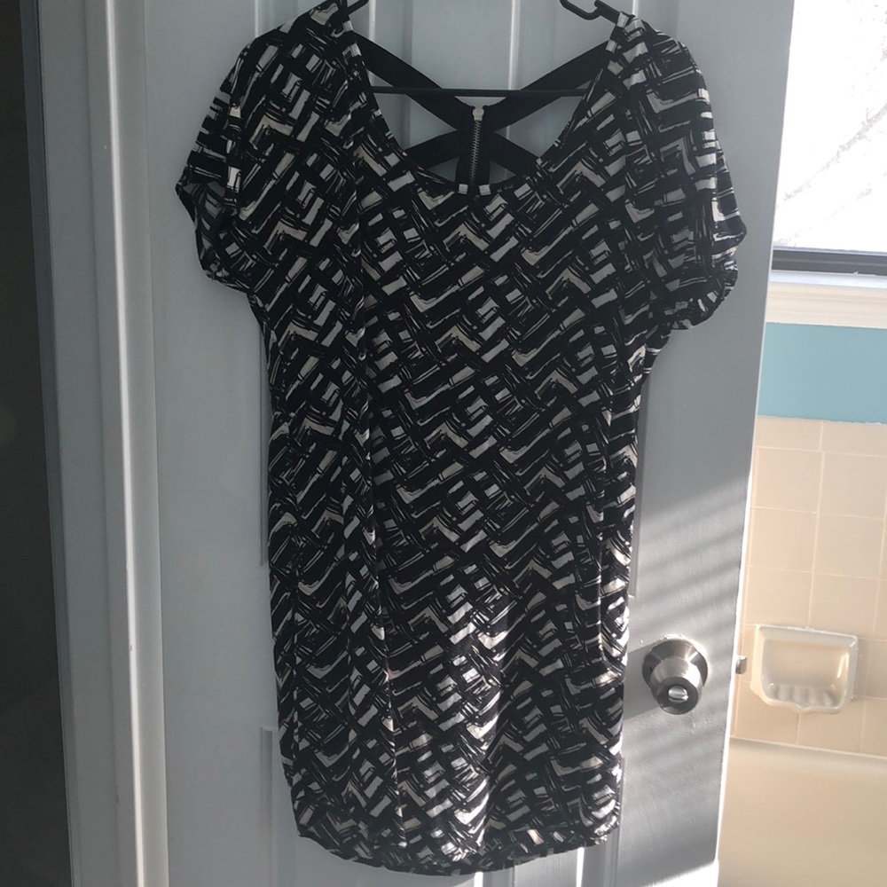 Cute Party Dress with Zipper in Back